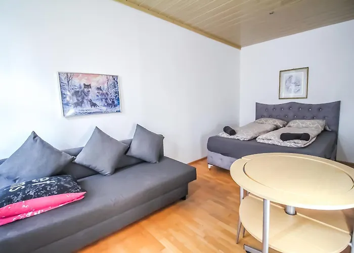 Cozy In Floridsdorf Area Pr6