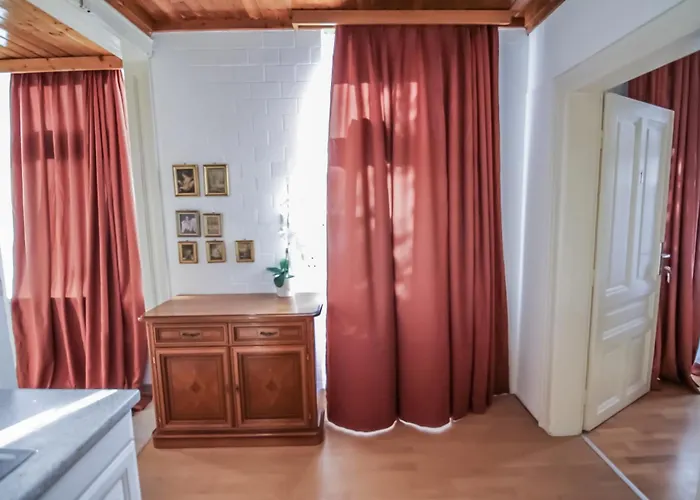 Cozy In Floridsdorf Area Pr6 בית אירוח *