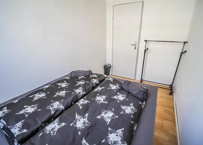 Cozy In Floridsdorf Area Pr6 בית אירוח