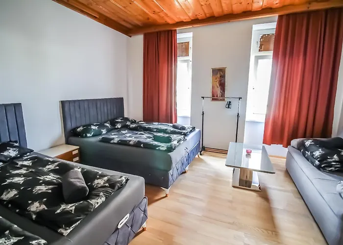 Cozy In Floridsdorf Area Pr6 בית אירוח *