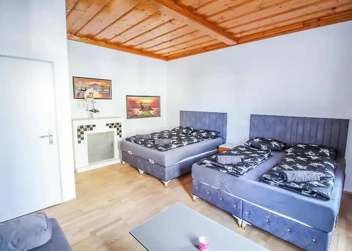 Cozy In Floridsdorf Area Pr6 *